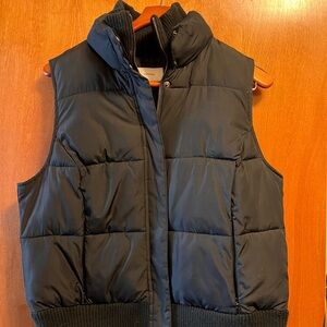 Merona Black Quilted Sleeveless Vest